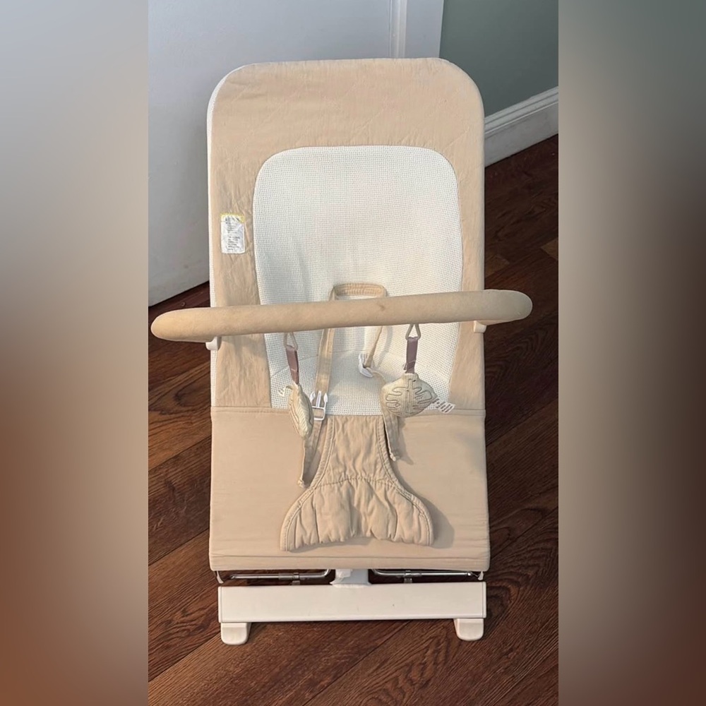 Baby Trend Bouncing Chair